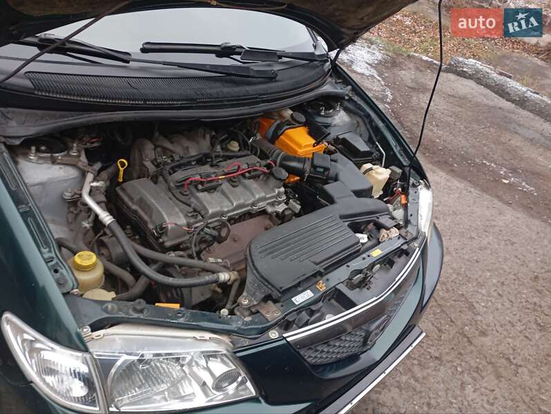 2002 mazda premacy