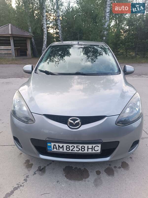 2009 mazda 2