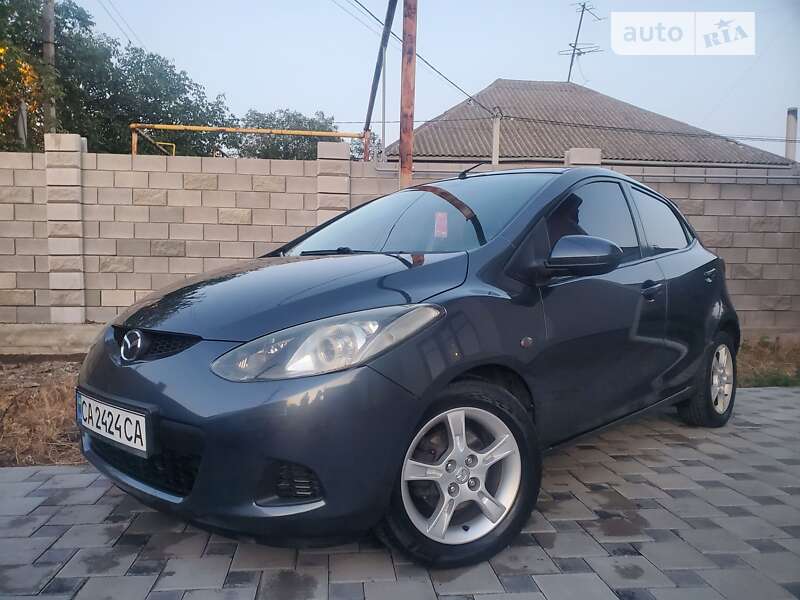 2008 mazda 2