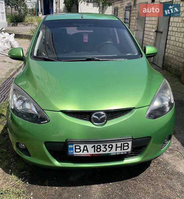 2009 mazda 2