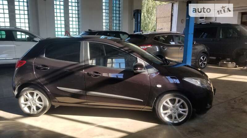 2008 mazda 2