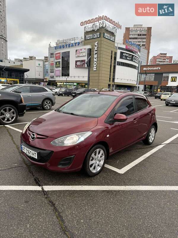2011 mazda 2