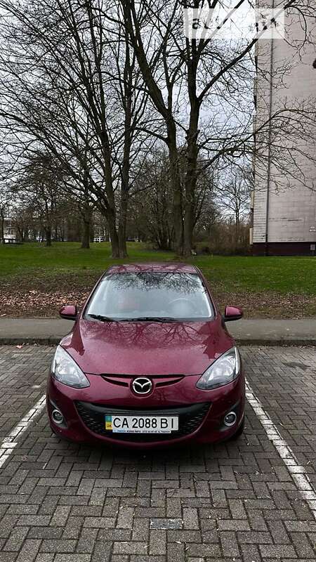 2012 mazda 2
