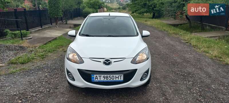 2012 mazda 2