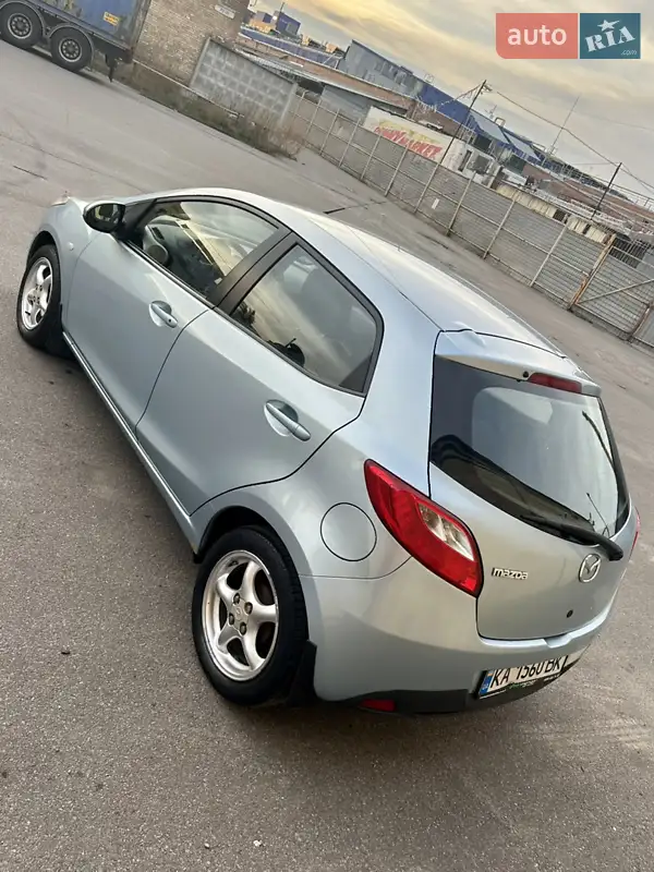 2008 mazda 2