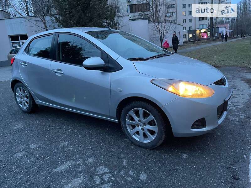 2008 mazda 2