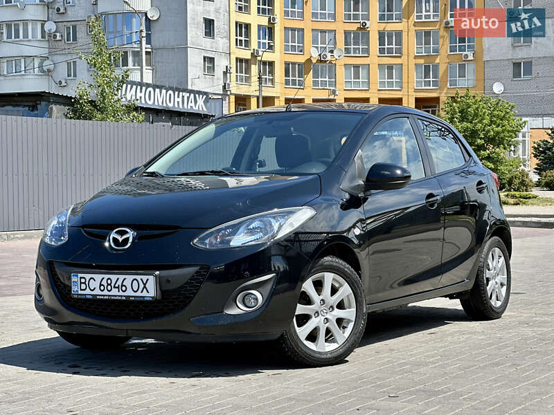 2011 mazda 2
