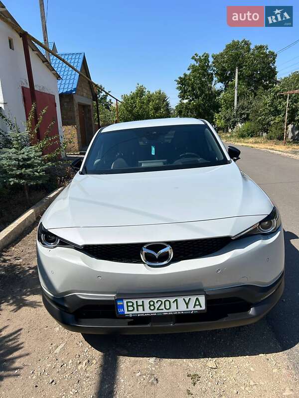 2020 mazda mx-30