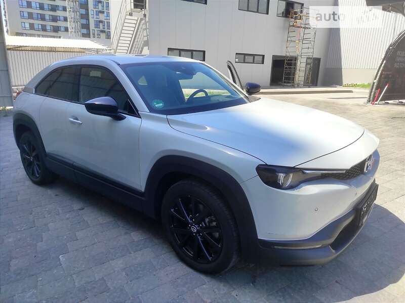 2020 mazda mx-30