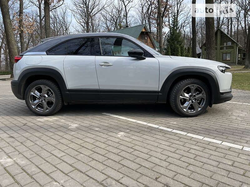 2021 mazda mx-30