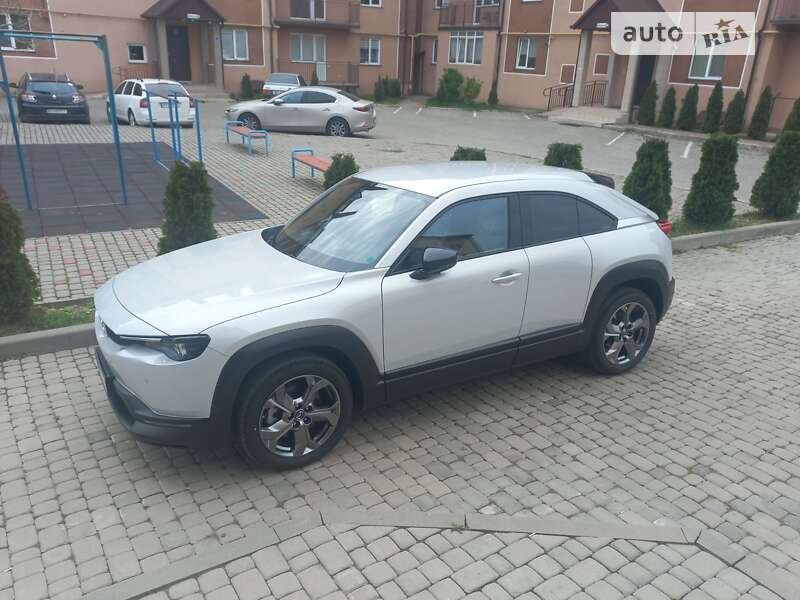 2021 mazda mx-30