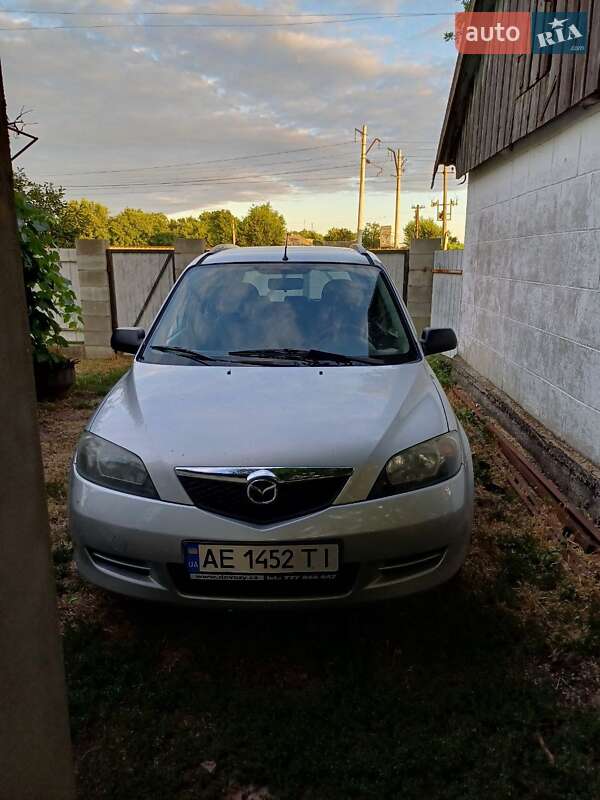 2003 mazda 2