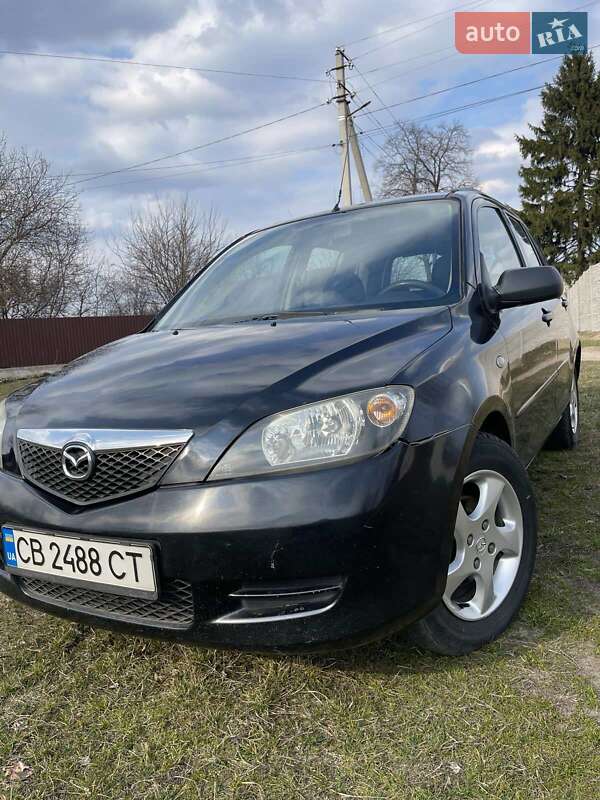 2004 mazda 2