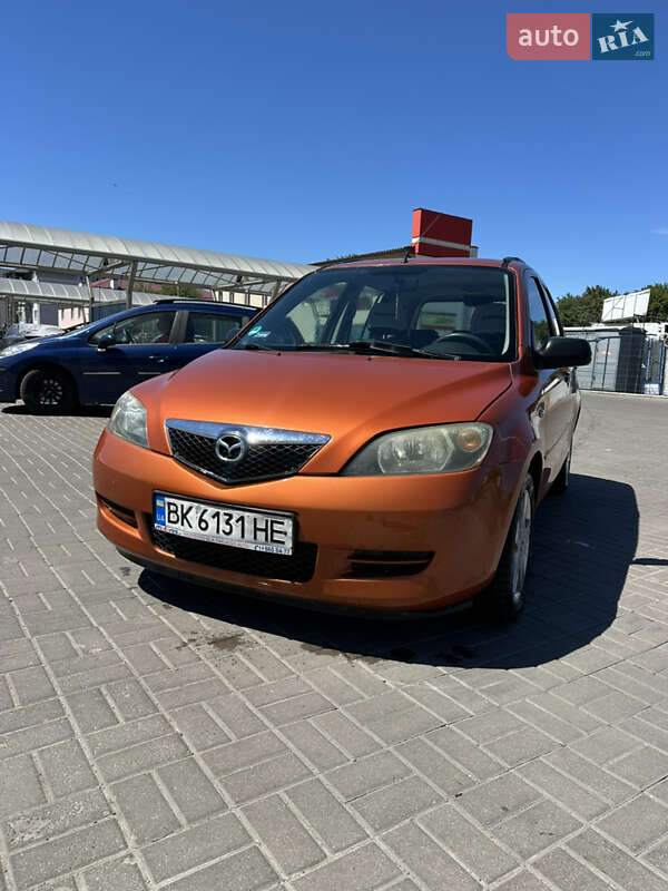 2003 mazda 2