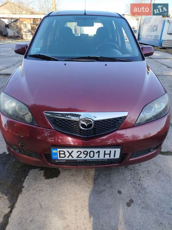 2005 mazda 2