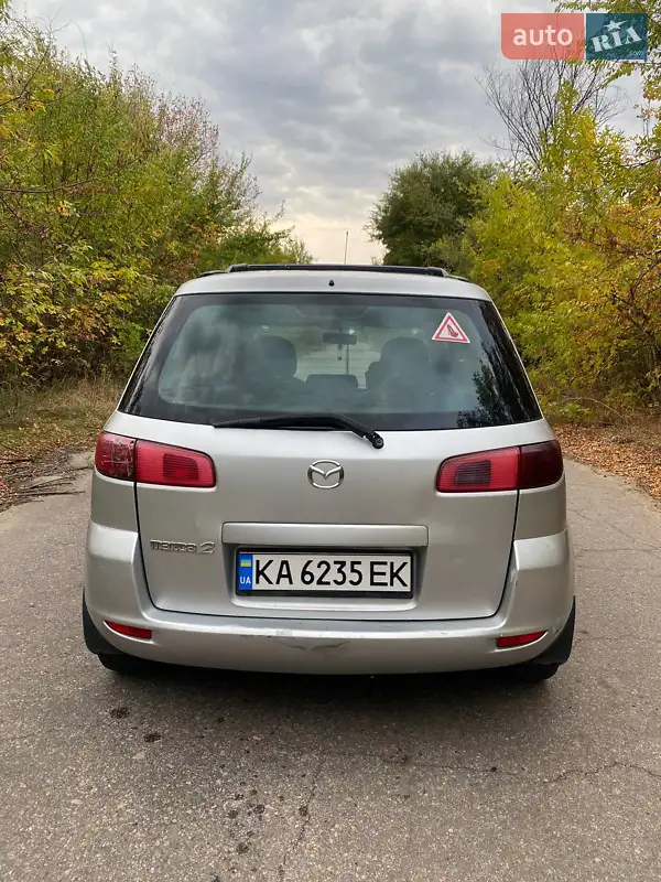 2003 mazda 2