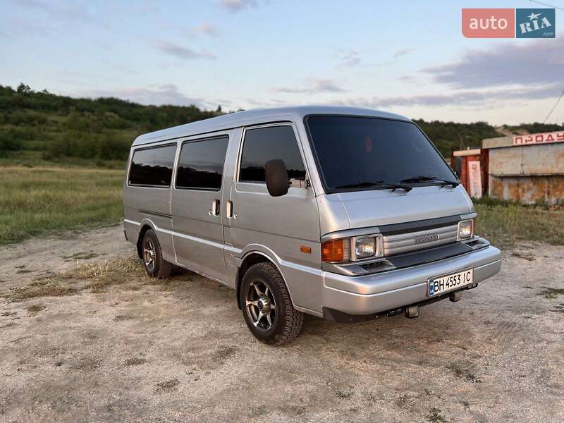 1993 mazda e 2200