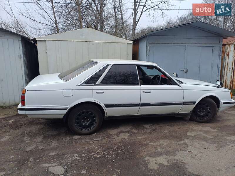 1987 nissan laurel