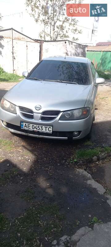2003 nissan almera