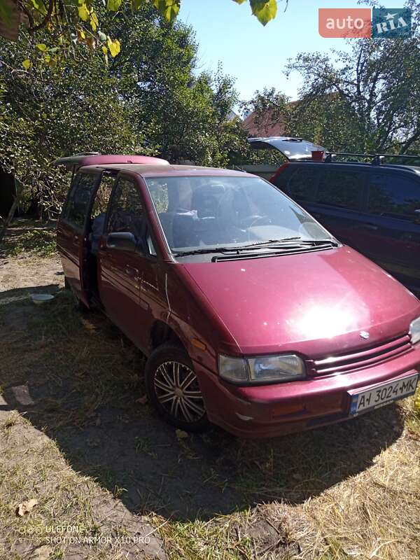 1989 nissan prairie