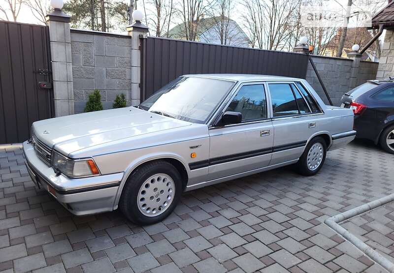 1987 nissan laurel