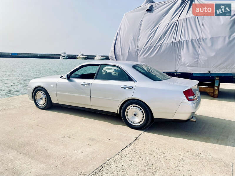 2001 nissan gloria