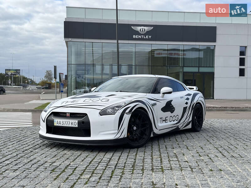 2008 nissan gt-r
