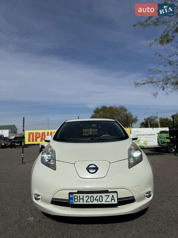 2011 nissan leaf
