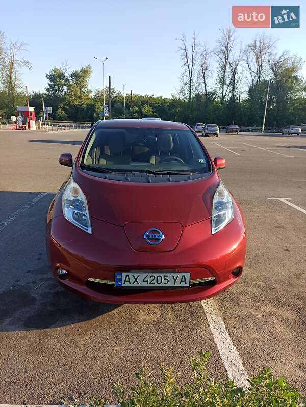 2011 nissan leaf