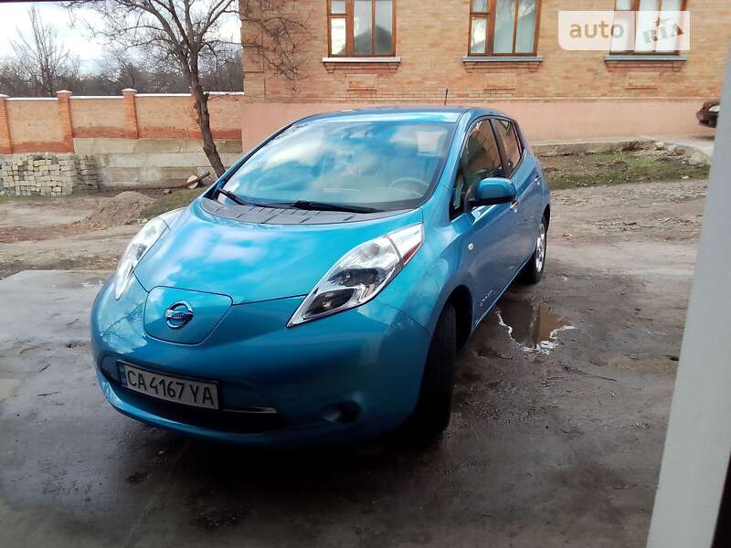 2012 nissan leaf