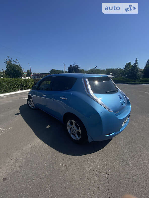 2012 nissan leaf
