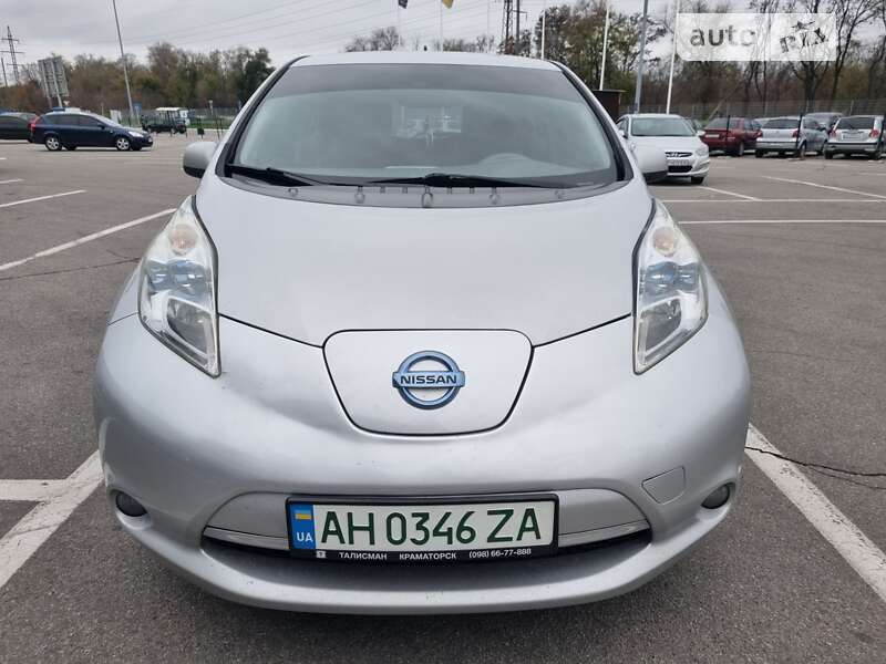2011 nissan leaf