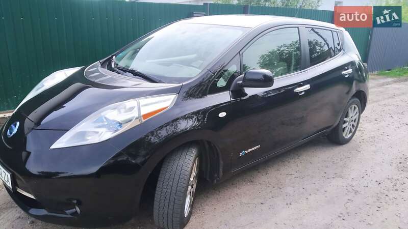 2011 nissan leaf