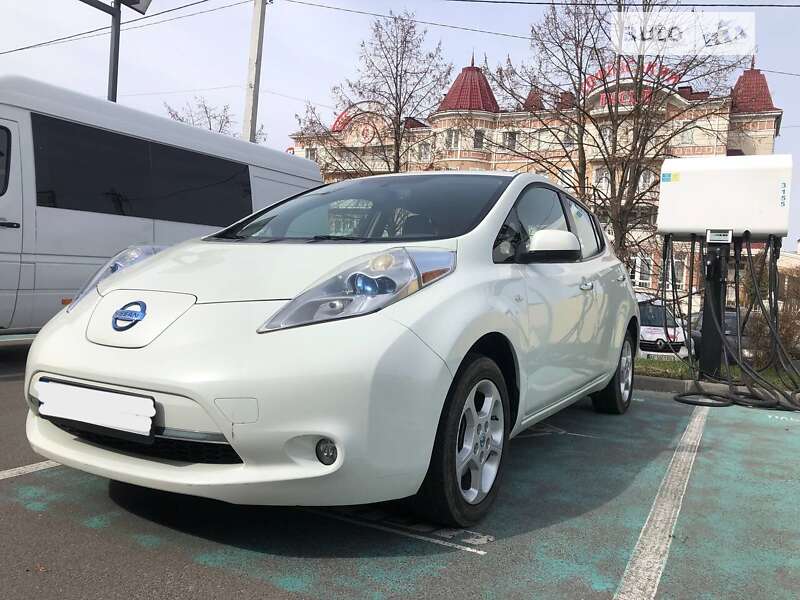 2012 nissan leaf