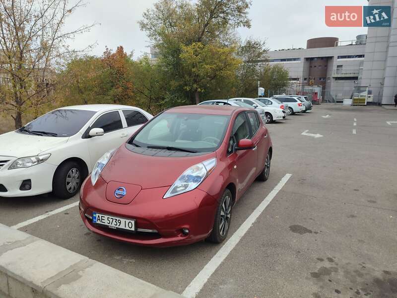 2012 nissan leaf
