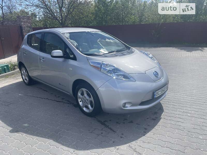 2012 nissan leaf