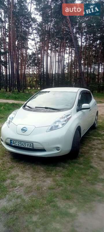 2011 nissan leaf