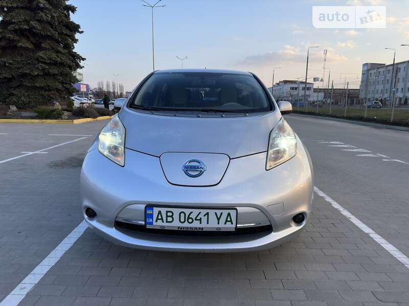 2011 nissan leaf