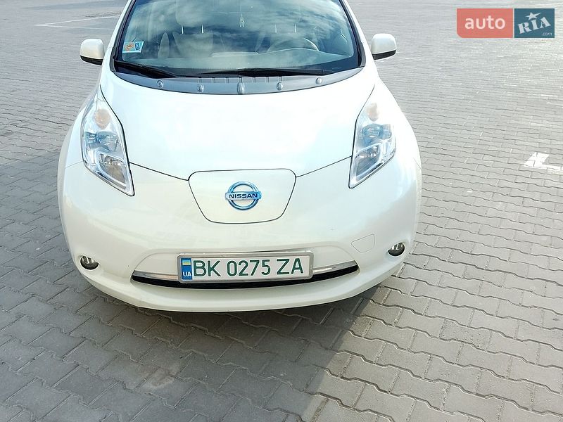 2012 nissan leaf