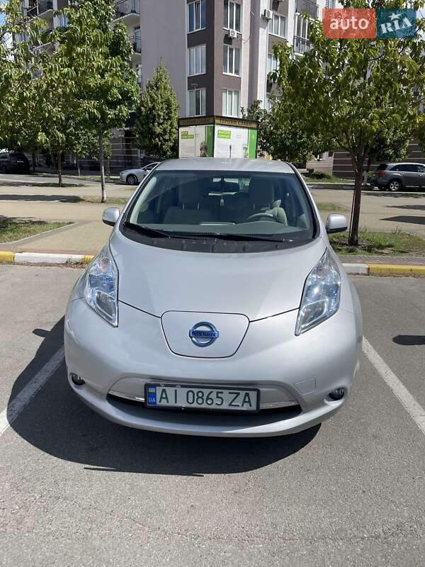 2012 nissan leaf