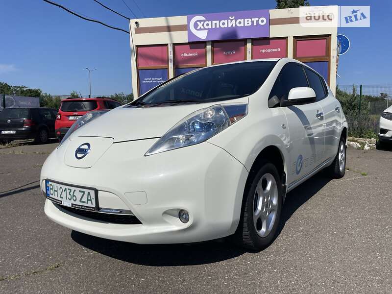 2011 nissan leaf