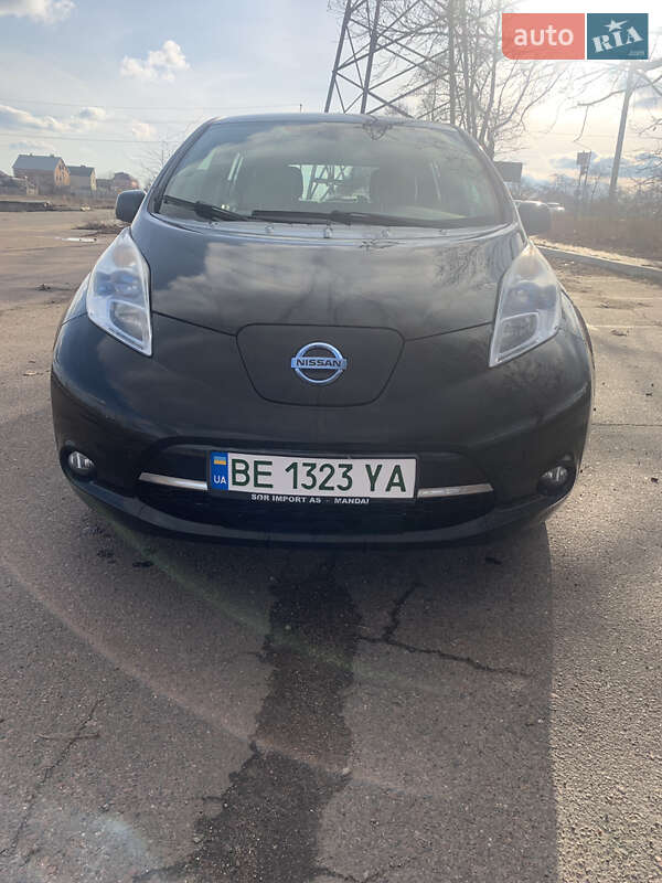 2011 nissan leaf