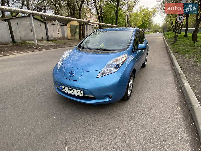 2012 nissan leaf