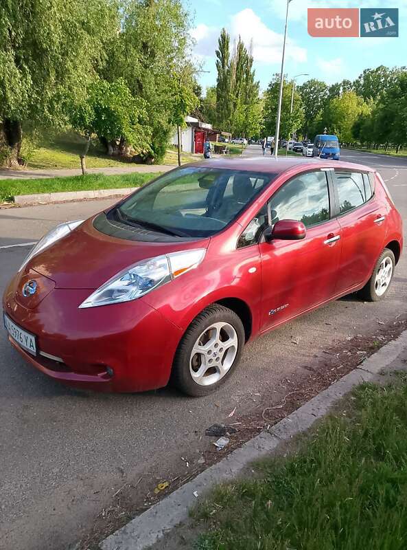 2011 nissan leaf