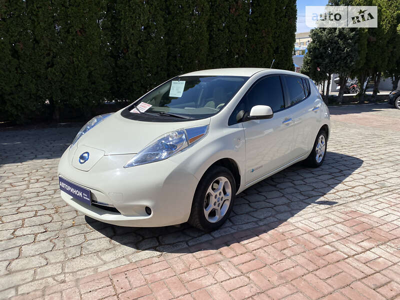 2011 nissan leaf