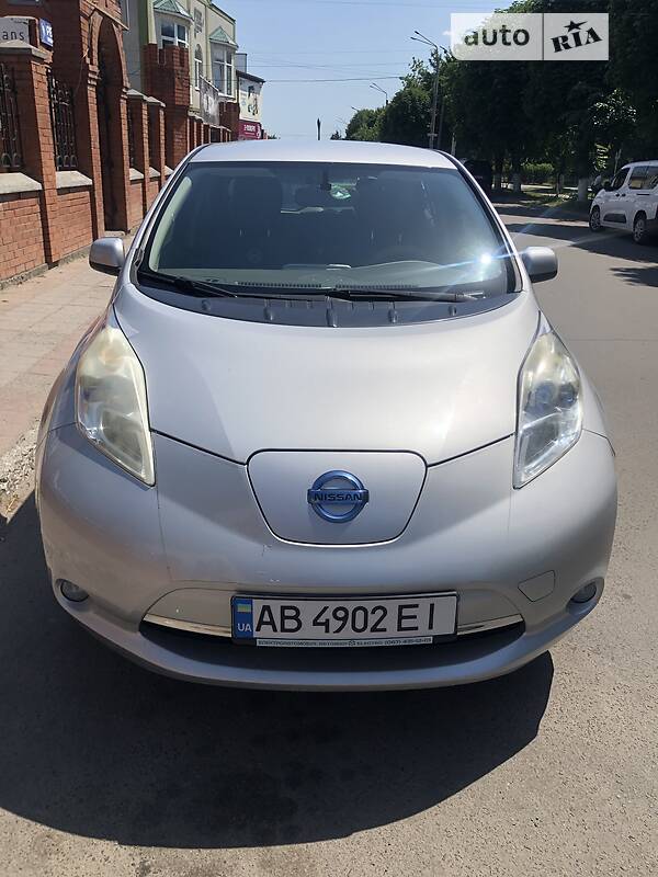 2011 nissan leaf