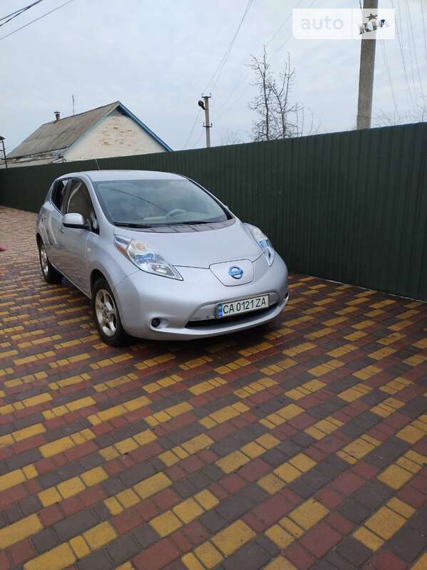 2012 nissan leaf