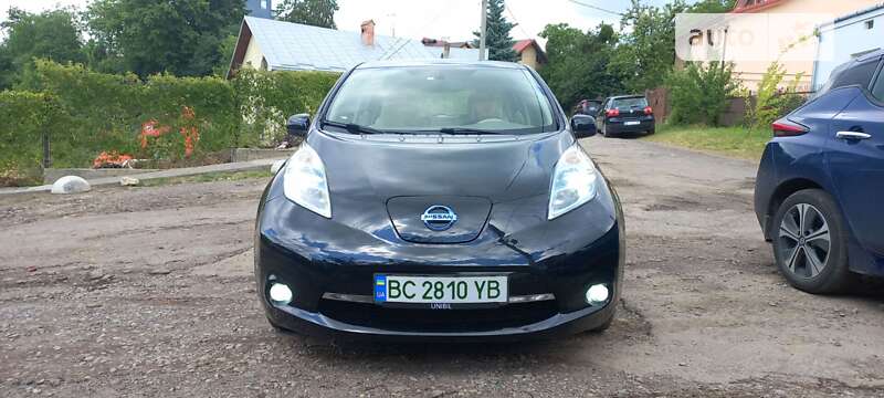 2012 nissan leaf