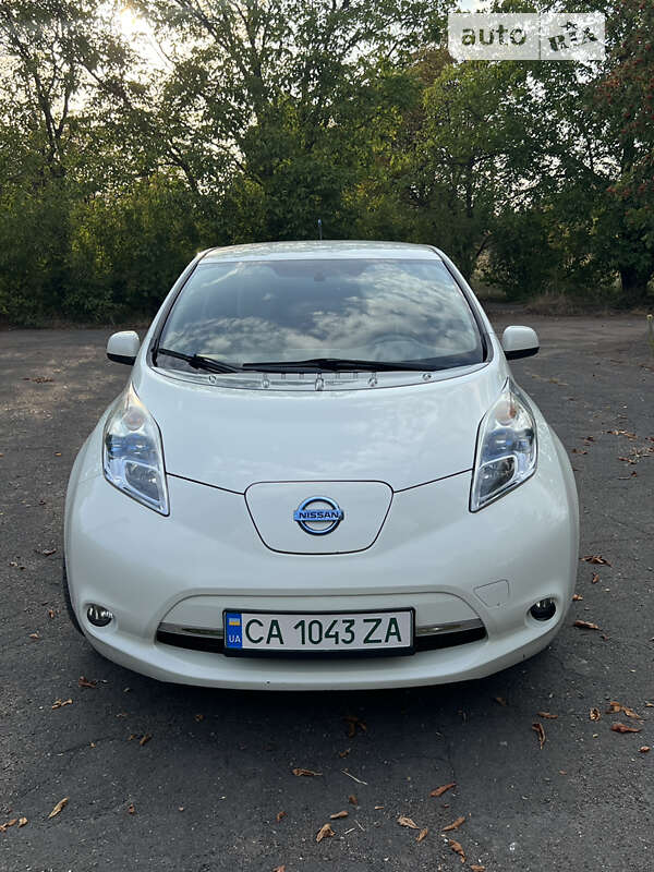 2011 nissan leaf