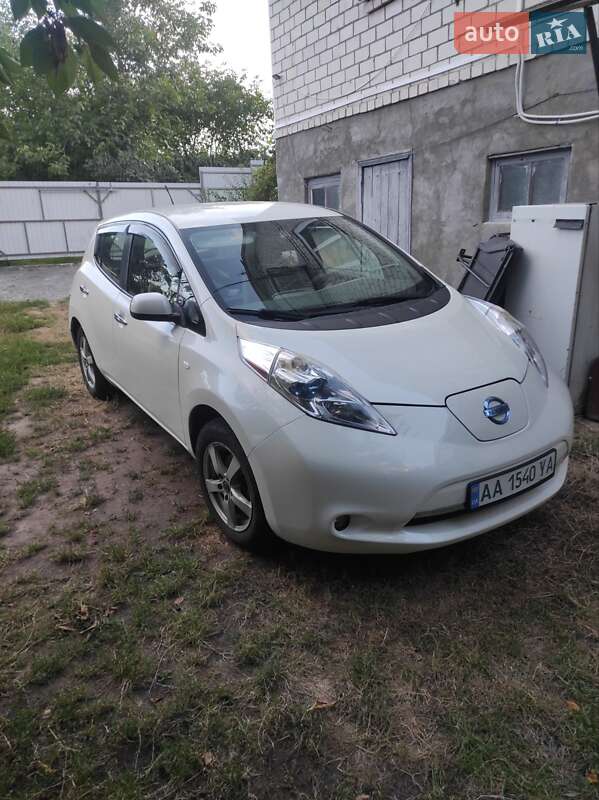 2012 nissan leaf